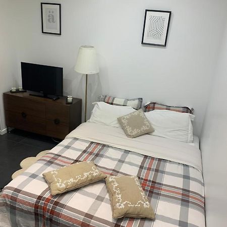 Charmant Appartement - Paris 18 Zewnętrze zdjęcie