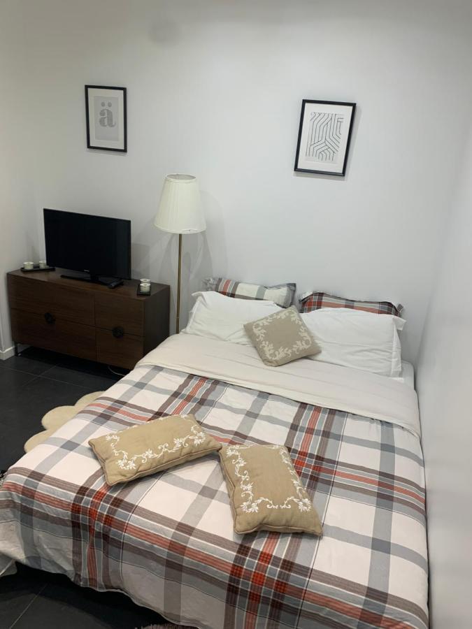 Charmant Appartement - Paris 18 Zewnętrze zdjęcie